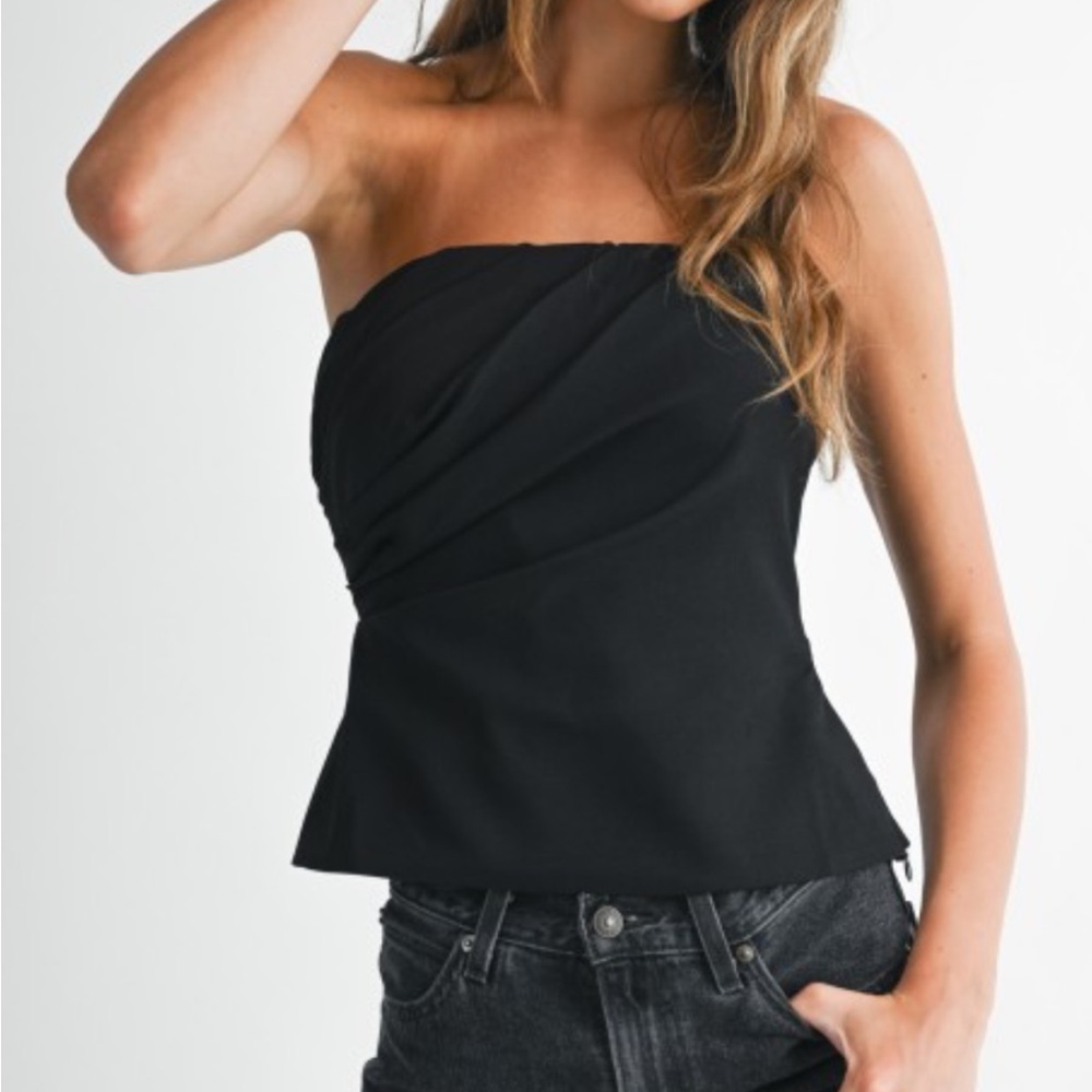 Elegant Black Strapless Top